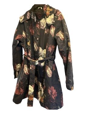 Beautiful Nuage Floral Print Coat - Black Floral